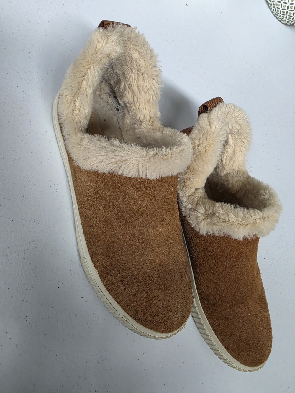 Timberland Women's Tan Suede Faux-Shearling Slip-On Sneakers